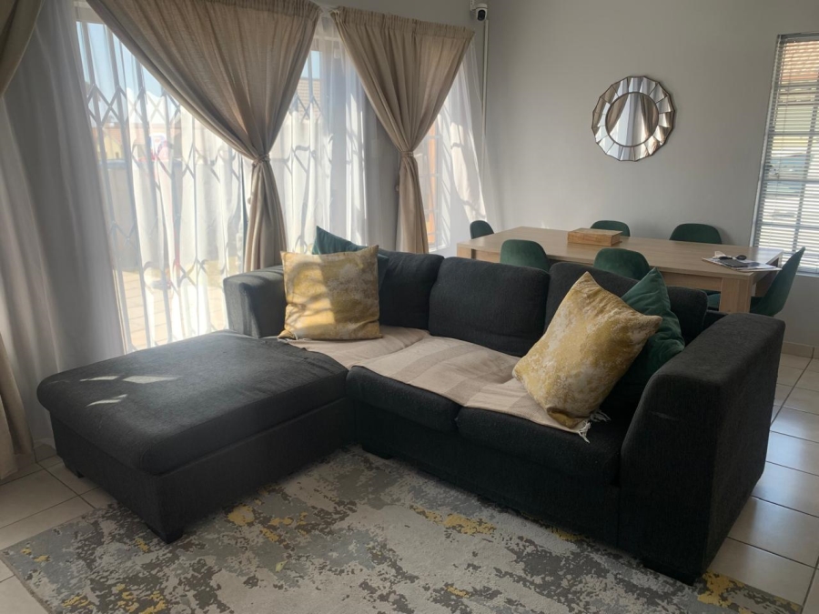 3 Bedroom Property for Sale in Waterkloof East North West